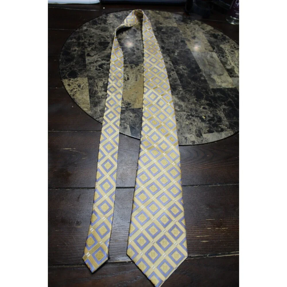 Croft & Barrow 100% Silk Yellow Adult Neck Tie NEW